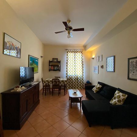 Casa Vicino Al Duomo E Stazione Di Firenze Apartment Luaran gambar